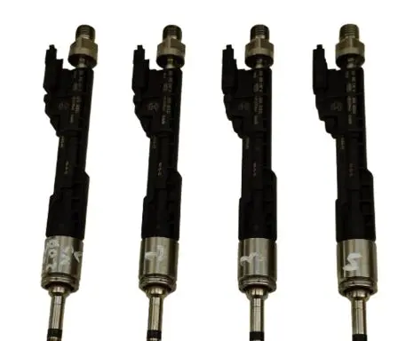 BMW 4 F32 F33 Fuel injector 0261500172