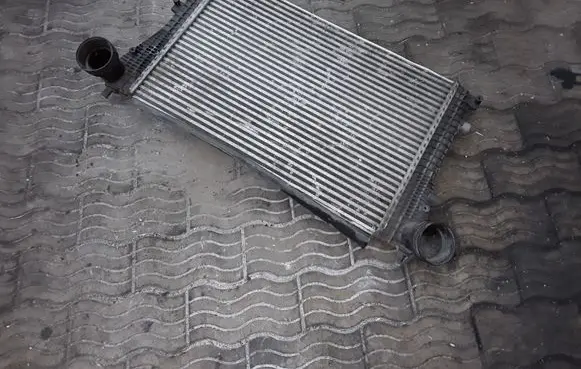 Volkswagen PASSAT B6 Intercooler radiator 3C0145805P N6893001