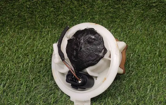 Audi Q7 4L Fuel filter 7L8919679