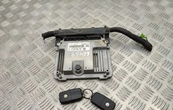 Volkswagen Tiguan Engine control unit/module 5K0837202 03L906018FA 0281017033