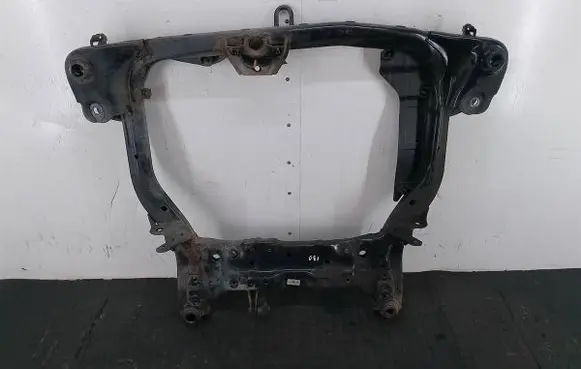 Hyundai i30 Front subframe 62405-2L000