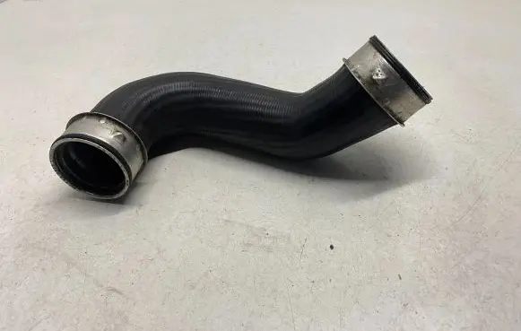 Mercedes-Benz E W210 Intercooler hose/pipe 2105285182