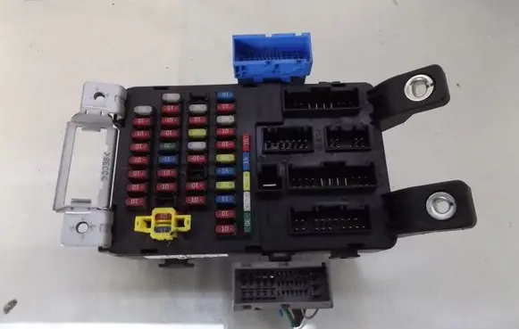 KIA Rio Fuse module