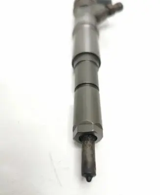 BMW 5 E60 E61 Fuel injector 7793836 0445110216