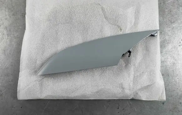 Porsche Macan (95B) Front bumper splitter molding 95b807685ag2x