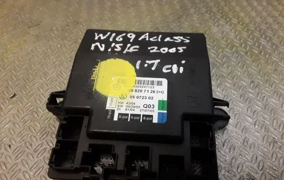 Mercedes-Benz A W169 Door control unit/module 1698207126 A1698207126