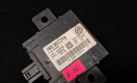 Volkswagen Golf V Alarm control unit/module 1K0907719