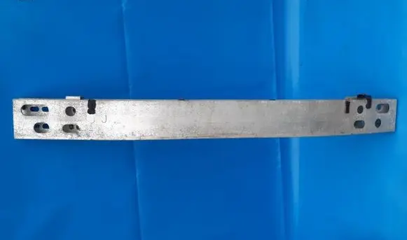 Toyota Prius (XW30) Front bumper foam support bar 5202147032