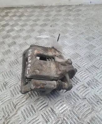 Nissan Note (E11) Front brake caliper