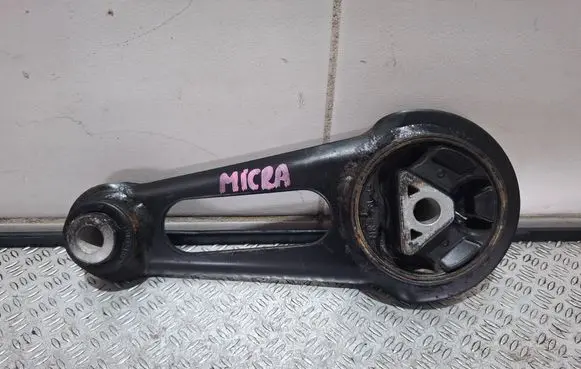 Nissan Micra K14 Engine mounting bracket