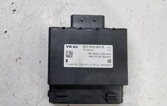 Audi A6 S6 C7 4G Voltage converter/converter module 8K0959663B 111004109 8K0959663