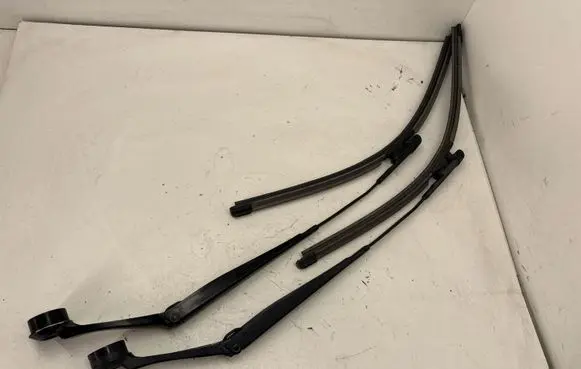 Ford Fusion II Windshield/front glass wiper blade DS7Z17526A DS7317B589AC DS7317C495AC
