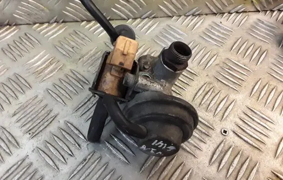 Mercedes-Benz S W220 EGR valve 1121400060 A1121400060