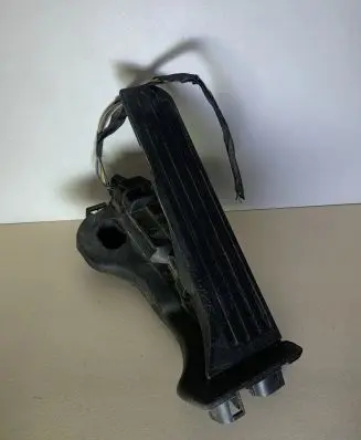 Volkswagen PASSAT B6 Accelerator throttle pedal 1K1721503L 6PV00860000