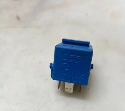 BMW 5 E39 Other relay 61366915327