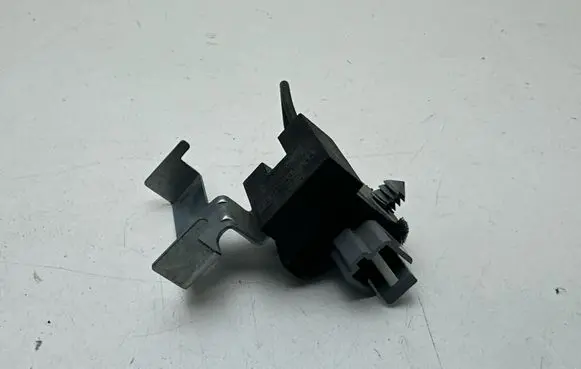 Ford Mustang VI Aerial antenna filter FR3T18801AA
