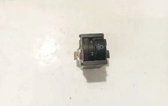 Skoda Octavia Mk1 (1U) Headlight level height control switch 1u0941333c
