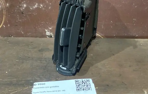 Toyota Corolla Verso AR10 Dash center air vent grill 5568064020
