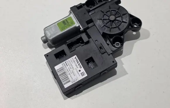 Volvo C30 Front door window regulator motor 31295174Aa