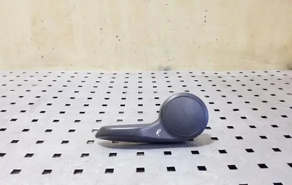 Peugeot 3008 I Seat adjustment handle 