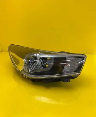 KIA Rio Headlight/headlamp 92102H8