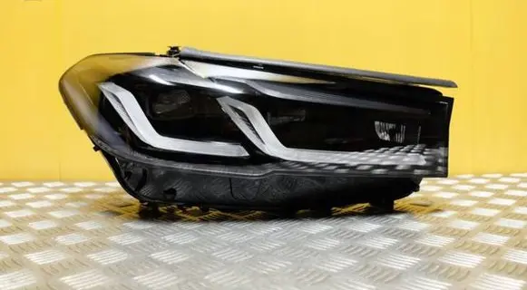 BMW 5 G30 G31 Headlight/headlamp 5A388E8-02 2221