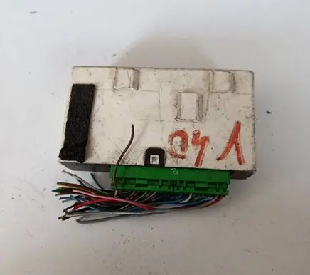 Volvo S40, V40 Other control units/modules 30889925 MB2323008451