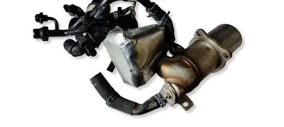 Audi A5 Sportback 8TA EGR valve cooler 04L131512A