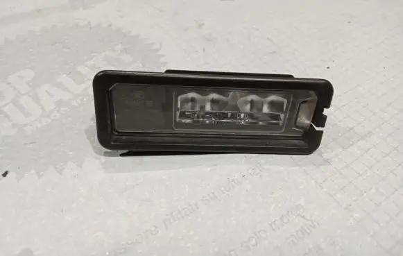 Porsche Cayenne (9Y0 9Y3) Number plate light 1K8943021D 1K8943021 A049189