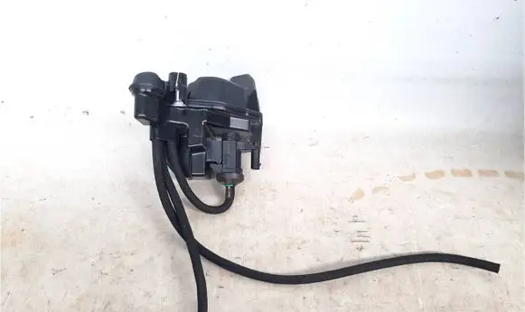 BMW 5 G30 G31 G38 Vacuum air tank 8581292 8570591 11658581292