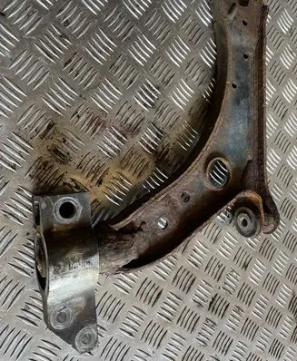 Volkswagen Golf V Front lower control arm/wishbone