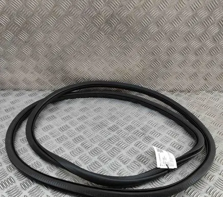 Mercedes-Benz GLE W167 Rubber seal front coupe door A1676971800