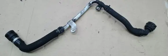 Audi A6 S6 C7 4G Engine coolant pipe/hose 4G0121071N