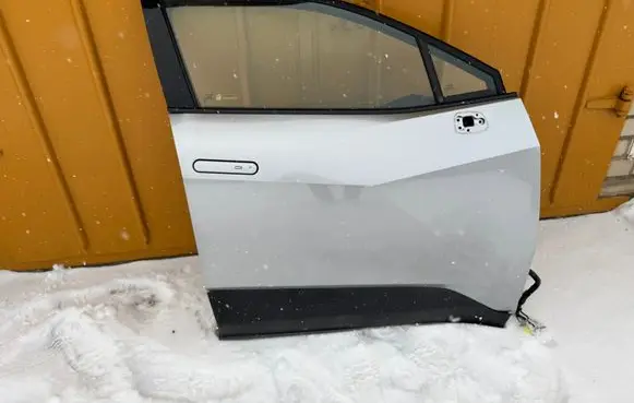 Toyota C-HR II Front door QFWF