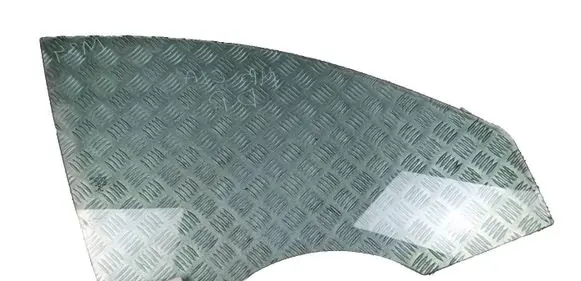 Mercedes-Benz CLA C117 X117 W117 Front door window glass four-door 