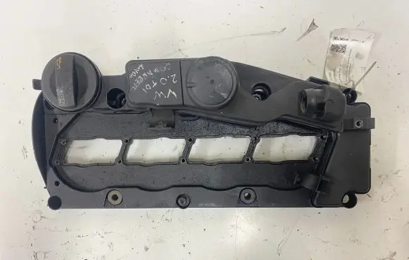 Volkswagen PASSAT B6 Rocker cam cover 03L103469L