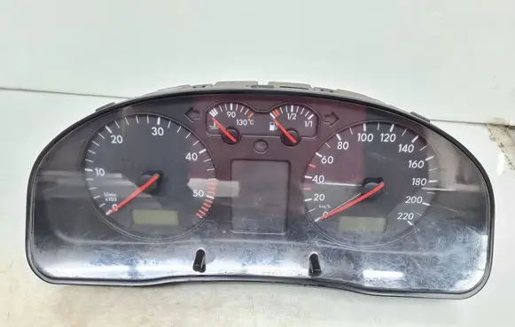 Volkswagen PASSAT B5 Speedometer (instrument cluster) 3B0919881NX 110208794