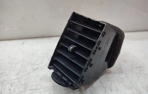 Chrysler 300 - 300C Dash center air vent grill 1087510