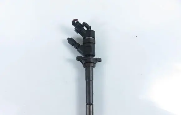 Peugeot 307 Fuel injector 0986435090