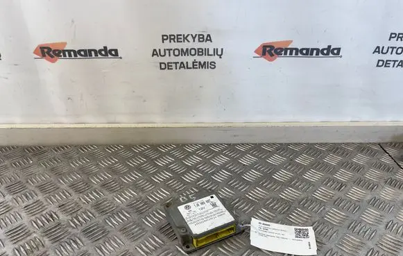 Volkswagen PASSAT B5 Airbag control unit/module 1J0909607