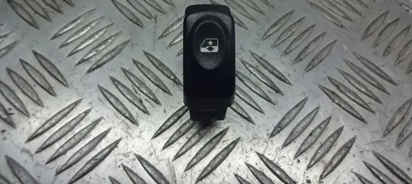 Renault Kangoo I Quarter vent window switch 