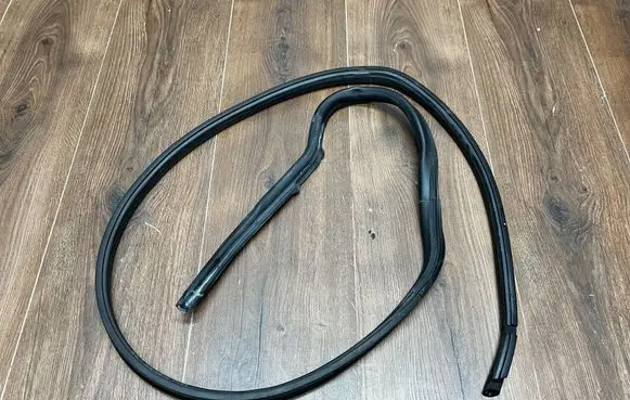 Mercedes-Benz SL R129 Rubber seal front door (on door) A1297200278