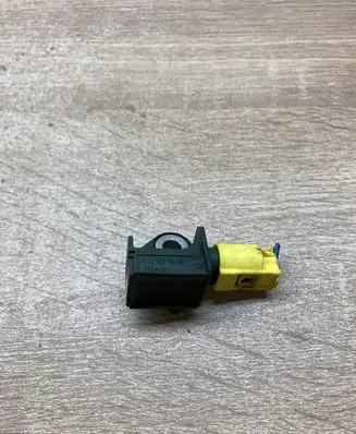 Mercedes-Benz E W212 Airbag deployment crash/impact sensor A1729056000