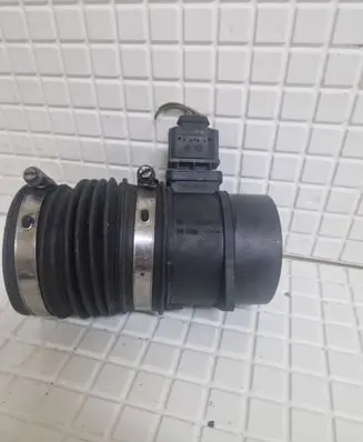 Jeep Grand Cherokee (WK) Mass air flow meter F00C2G7006