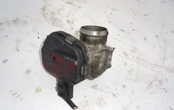 Ford Fiesta Throttle valve