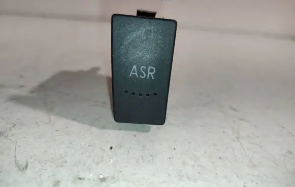 Traction control (ASR) switch
