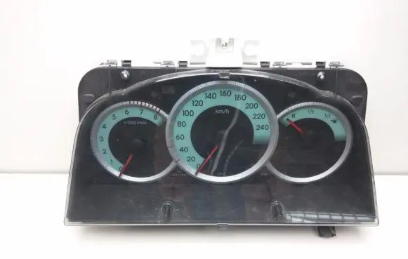 Toyota Corolla Verso AR10 Speedometer (instrument cluster) 838000F020 B699