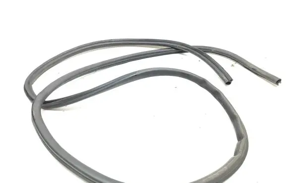 BMW 5 F10 F11 Engine compartment rubber 