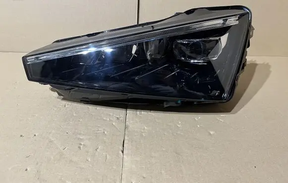Skoda Scala Headlight/headlamp 657941015A
