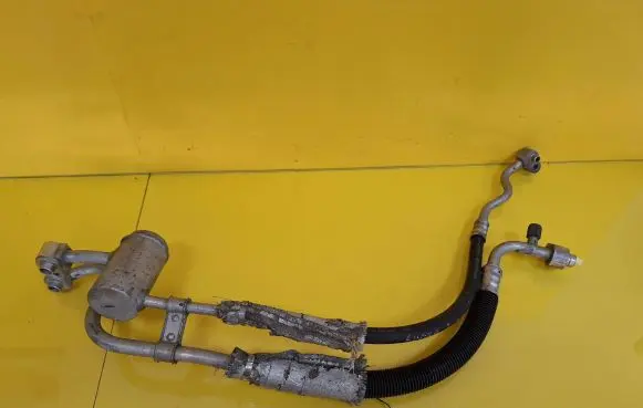 Opel Sintra Air conditioning (A/C) pipe/hose 10278613